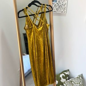 BCBG generation yellow velvet dress